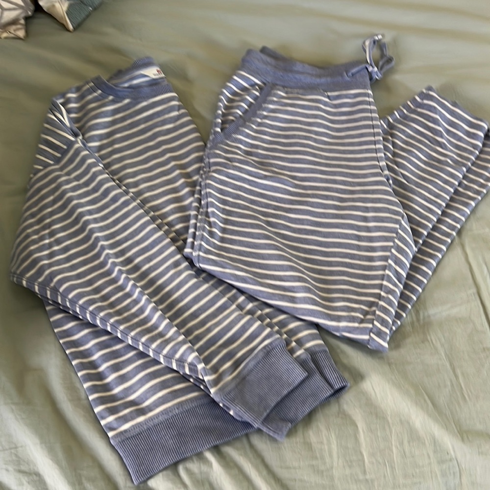 Vineyard Vines Set
